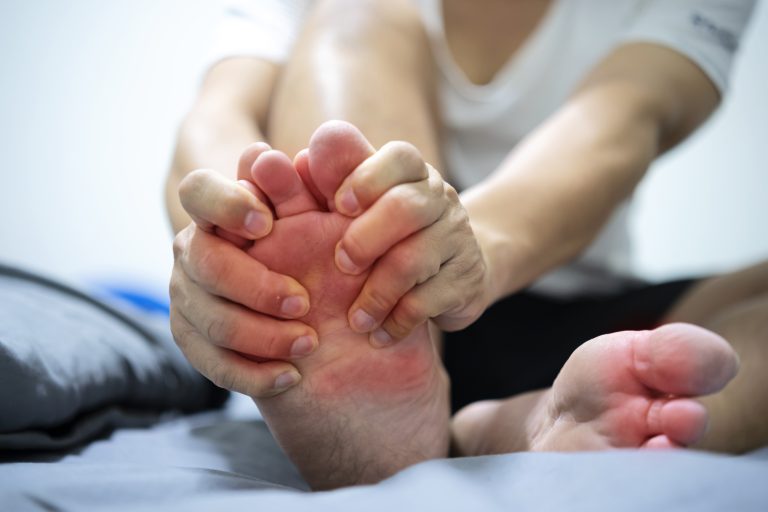 What are the Symptoms of Gout?